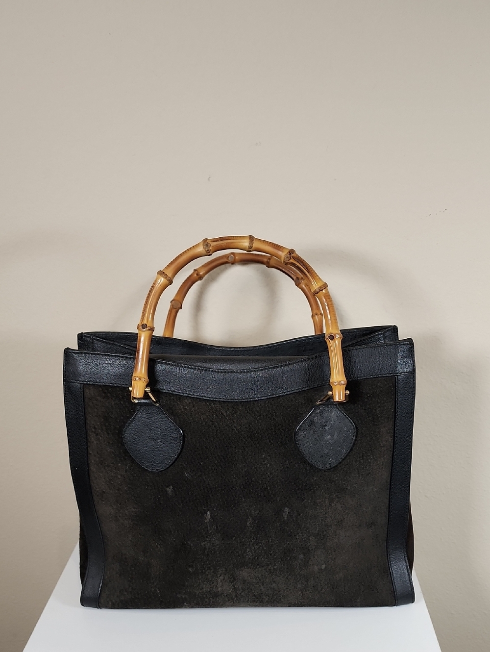 Vintage Gucci Diana (Sticky, Peeling, Dirty Inside) - Picture 6 of 12
